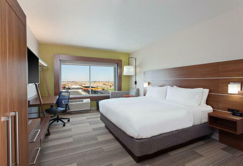Номер Стандарт Кровать Кинг Адаптированный для Инвалидов, Holiday Inn Express & Suites   Brigham City   North Utah, An Ihg