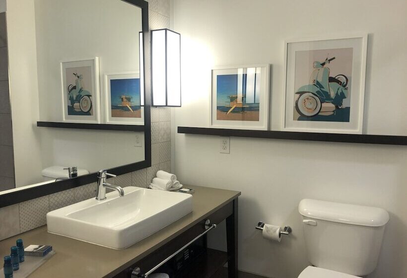 اتاق استاندارد با 2 تخت دوبل, Suncoast Park Hotel Anaheim Resort, Tapestry By Hilton