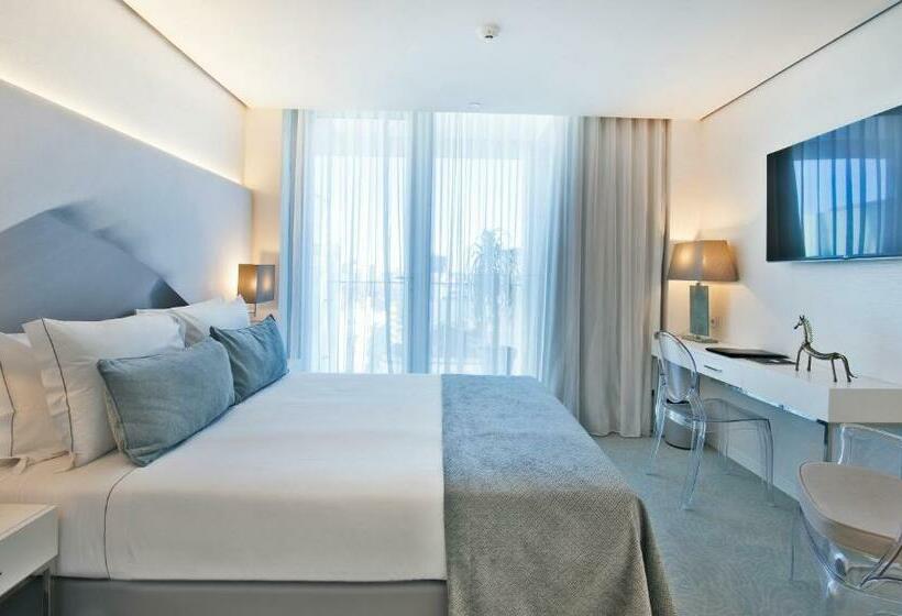 اتاق لوکس با چشم‌انداز شهر, White Lisboa