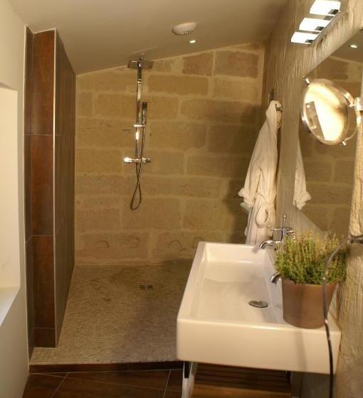 Люкс, La Maison Rouge D Uzes B&b