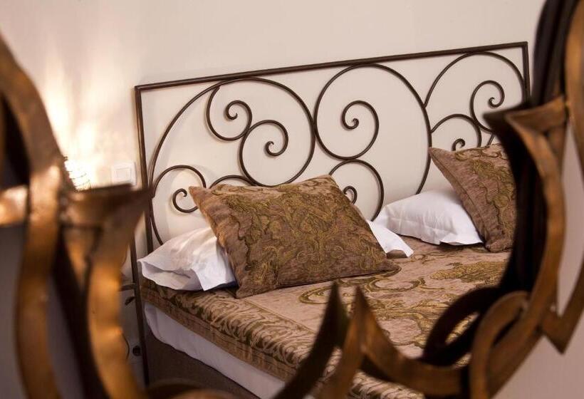 Студия Стандарт, La Maison Des Augustins B&b, Spa Et Fitness