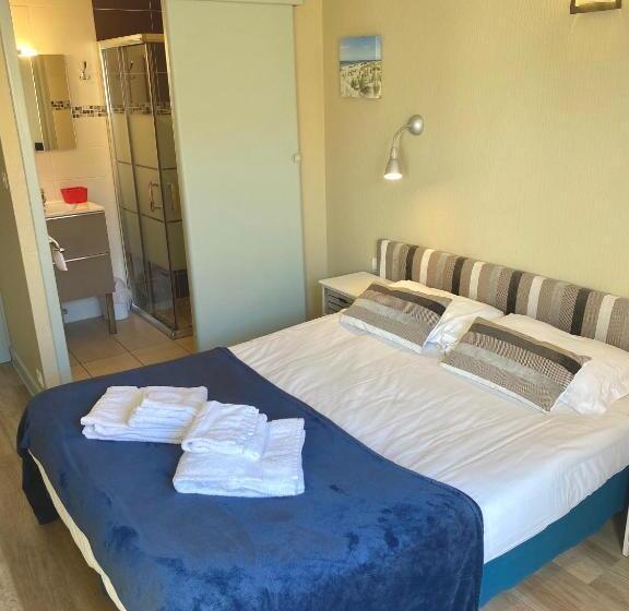 Номер Стандарт с Балконом, Hôtel Le Plaisance