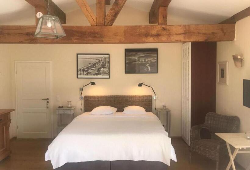 수피리어 룸 풀장 전망, Villa La Begude   Boutique Luxury B&b