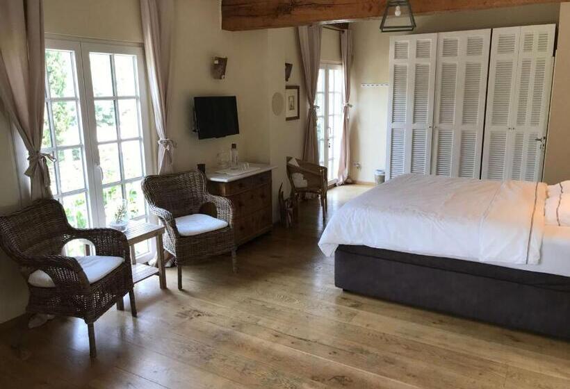 수피리어 룸 풀장 전망, Villa La Begude   Boutique Luxury B&b