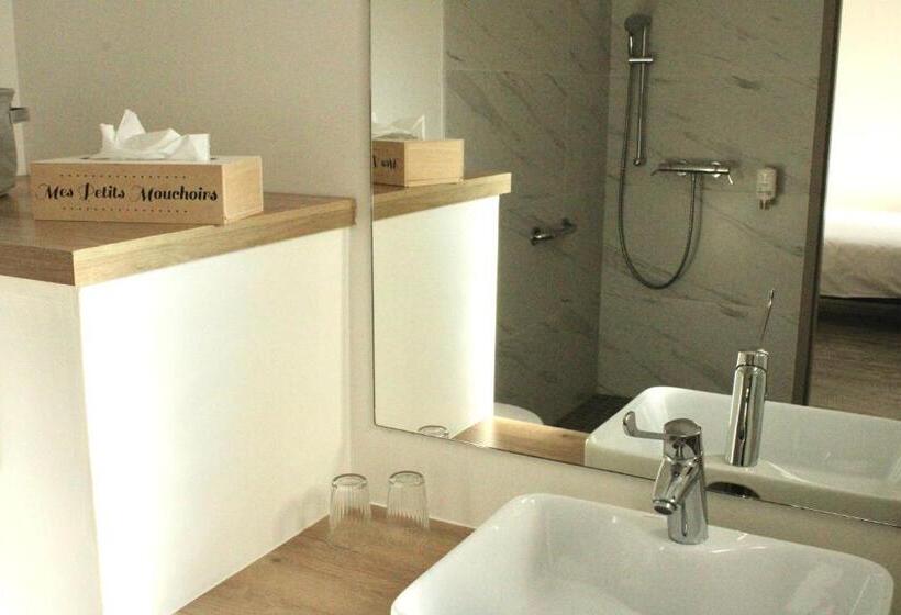 إستديو عائلى, Fleur De Ré