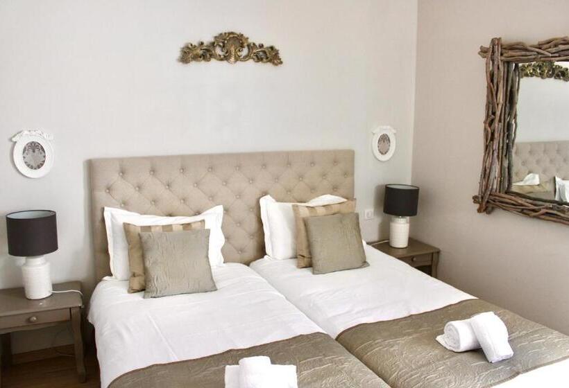 غرفة إقتصادية, Fleur De Ré