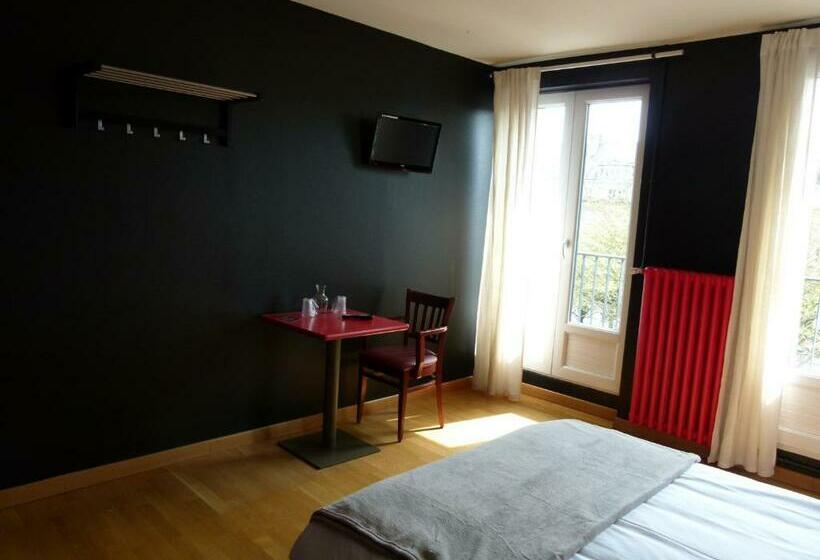 اتاق استاندارد سه نفره, Hôtel Victor