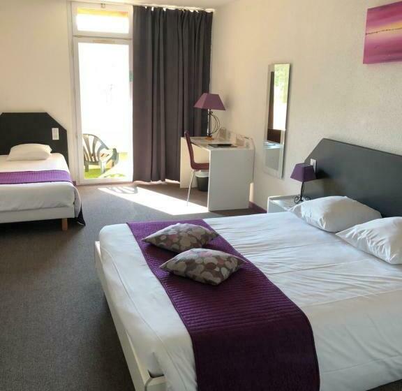 Standard Triple Room, Le Clos Des Bruyeres
