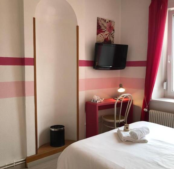 Номер Стандарт, Enzo Hotels Neufchâteau By Kyriad Direct