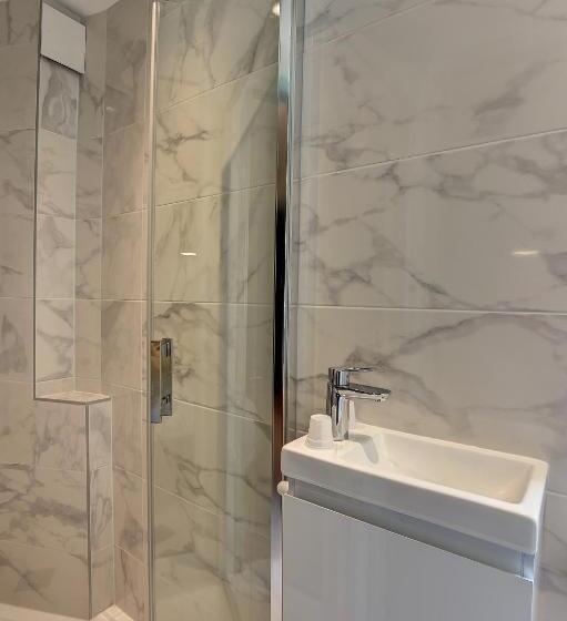Студия Стандарт, Kyriad Direct Saint Brieuc   Parc Des Expositions