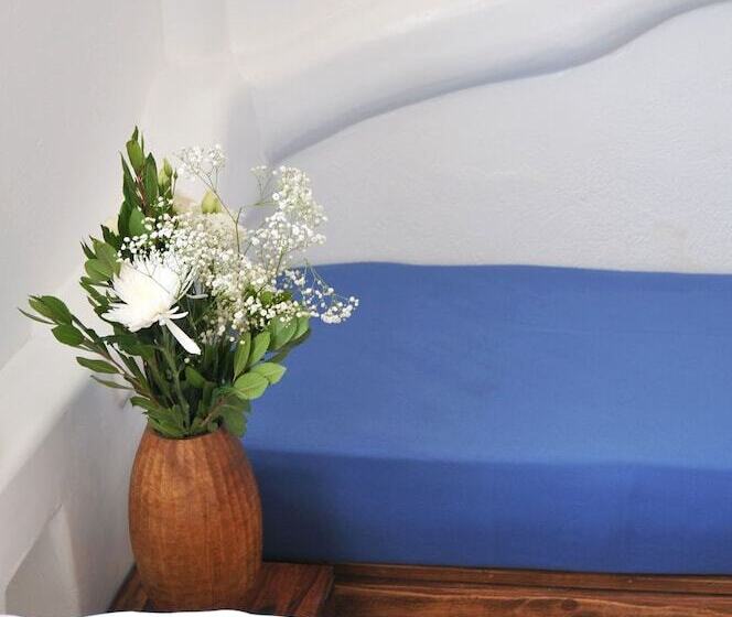 استودیوی استاندارد, Alexandros Mykonos