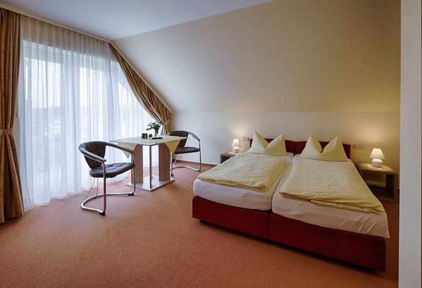 标准间, Elbterrassen Zu Brambach