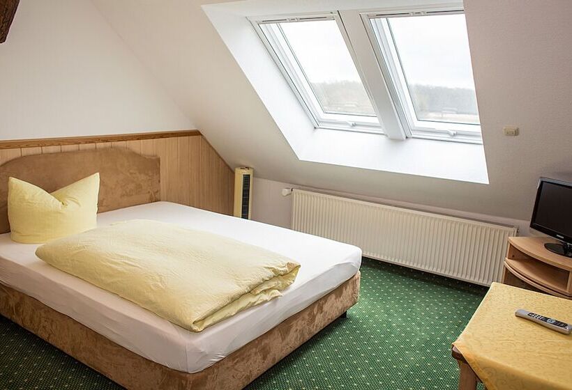 标准单人间, Elbterrassen Zu Brambach