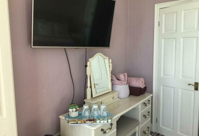 Семейный Номер Вид на Море, The Coventry Guest House