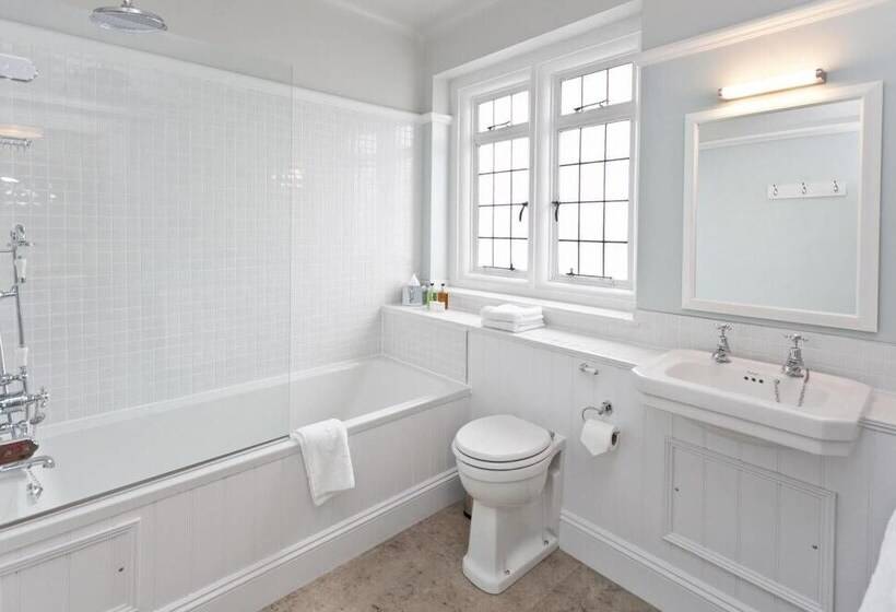 Номер Стандарт, The Bath Arms