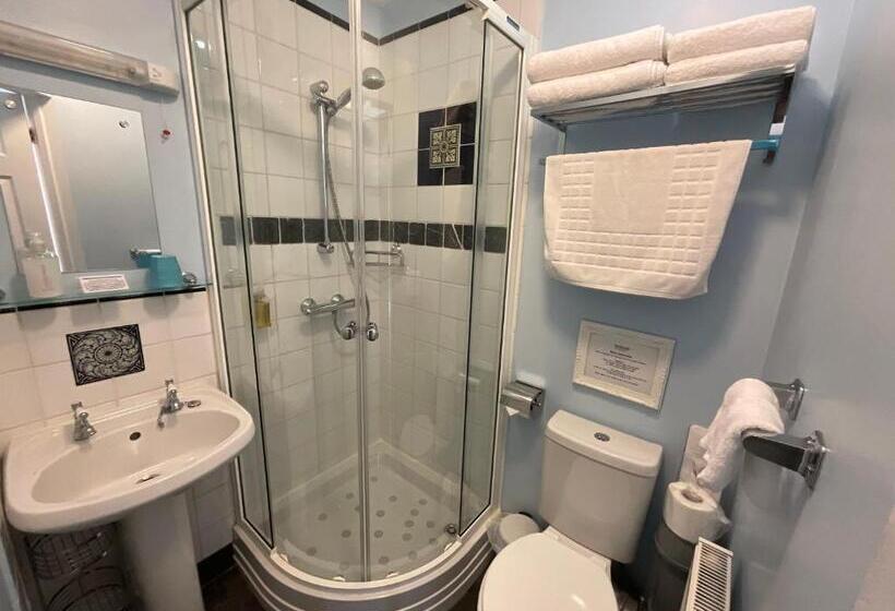 スタンダードルーム, The Great Grubb