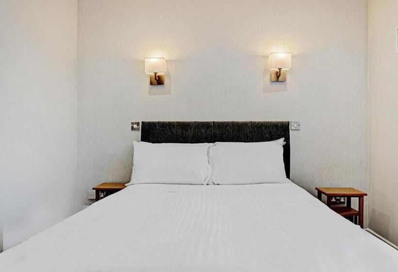 Номер Стандарт, The Gables Hotel, Birmingham Airport