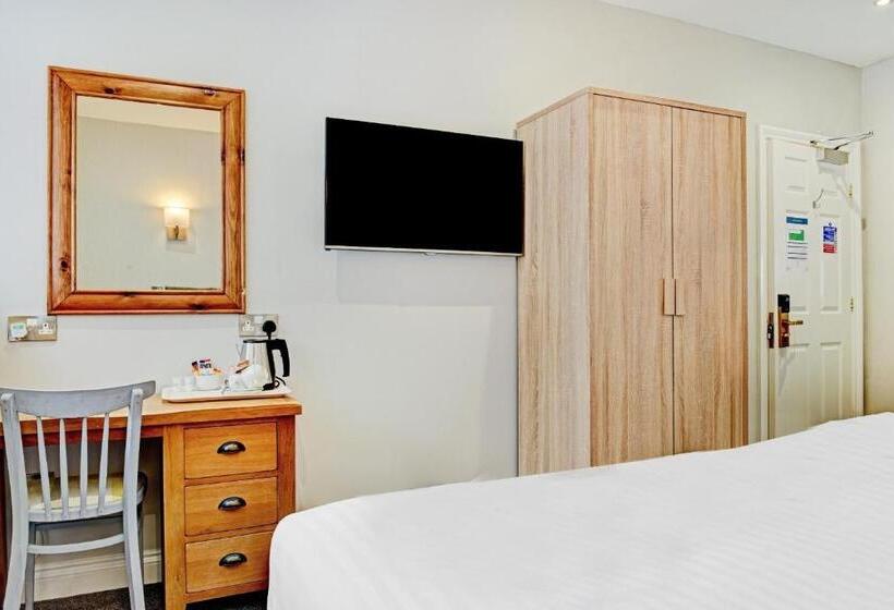 Номер Стандарт, The Gables Hotel, Birmingham Airport
