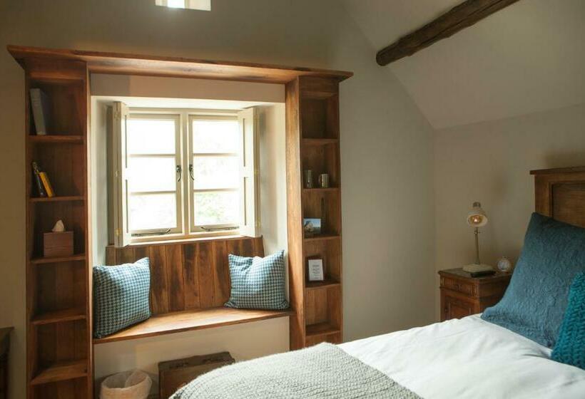 اتاق سوپریور با تخت بزرگ, Killingworth Castle