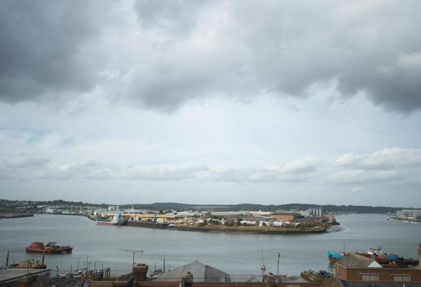 带河景的标准单人间, St George Hotel Rochester Chatham