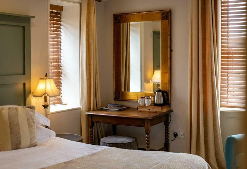 اتاق استاندارد با تخت بزرگ, The Lodge