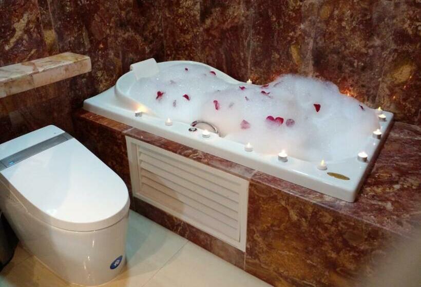 Семейный Номер, Zaracay