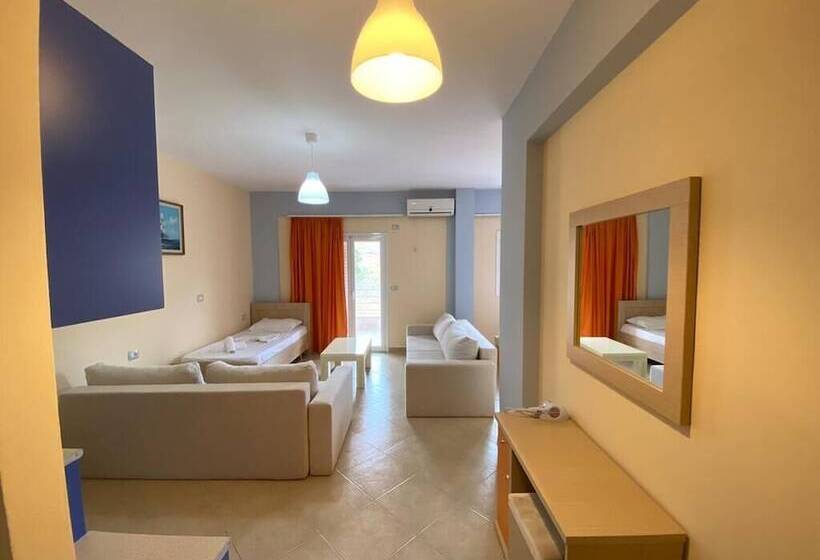 패밀리 룸, Karos Hotel Llaman