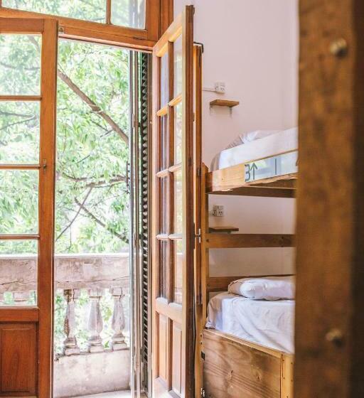 تختخواب در اتاق مشترک, 531 Hostel