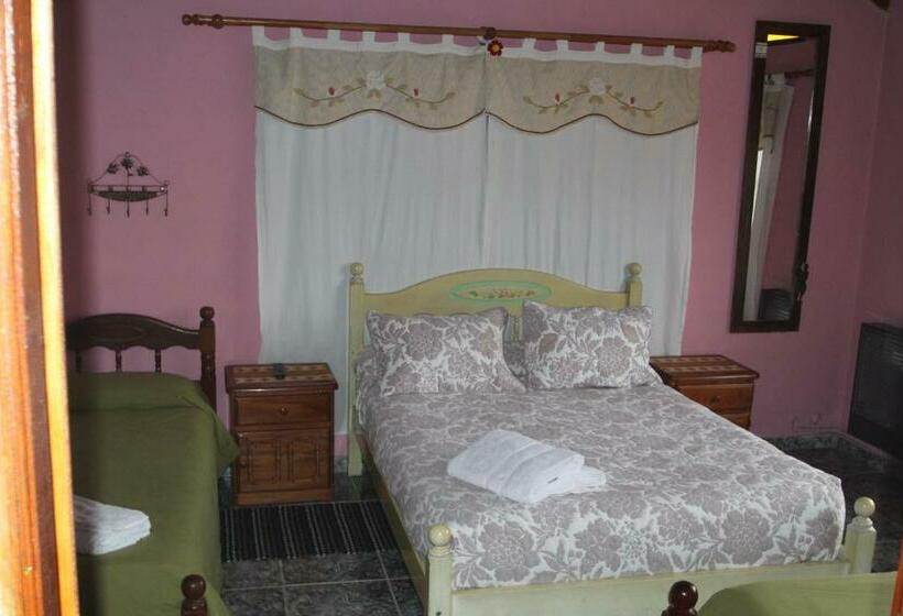 스탠다드 트리픔 룸 공동욕실, B&b Nahuel En Ushuaia