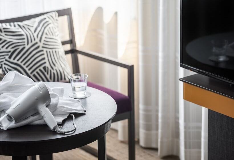 Номер Basic, Mitsui Garden Hotel Kyobashi   Tokyo Station
