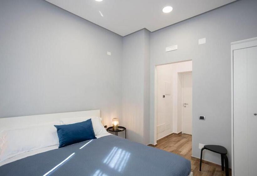اتاق استاندارد سه نفره, Tredidenari B&b