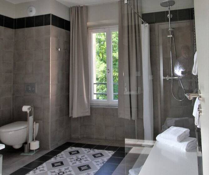 디럭스 4인 룸, Manoir De Montigny