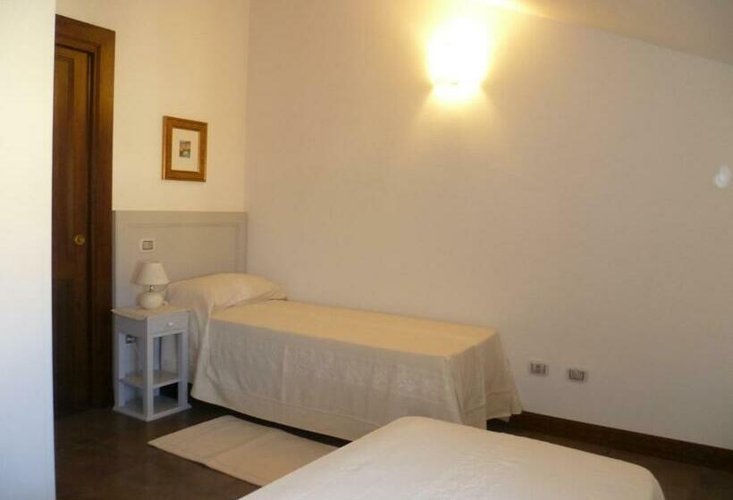 침실 2개 스위트, Albergo Residenziale La Corte