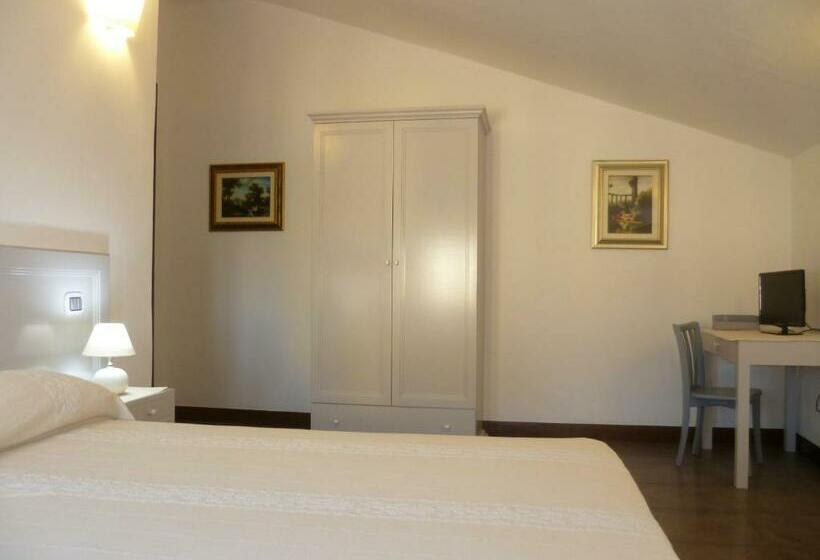سوئیت 2 خوابه, Albergo Residenziale La Corte