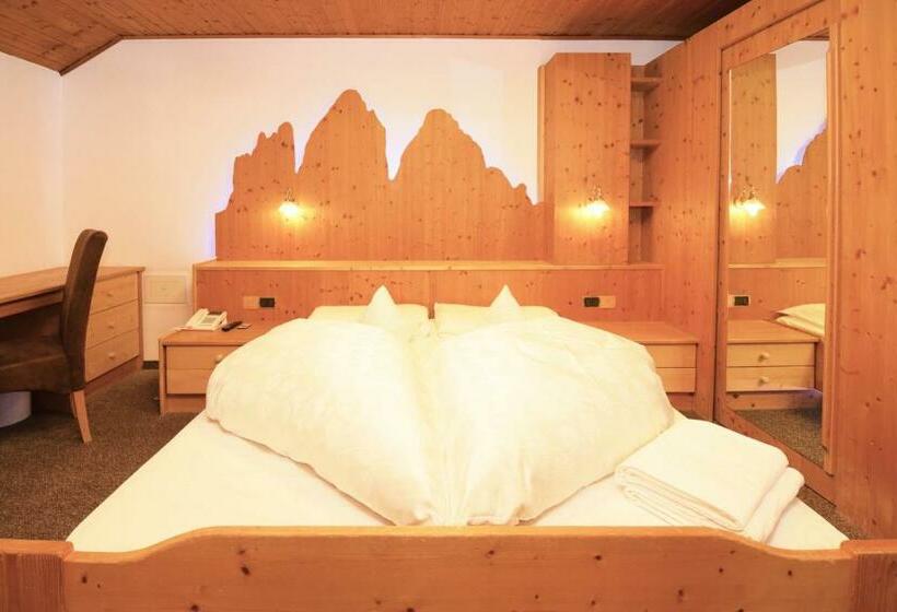 Номер Стандарт, Chalet Olympia