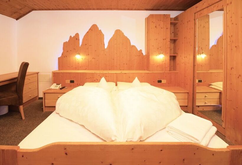 标准三人间, Chalet Olympia
