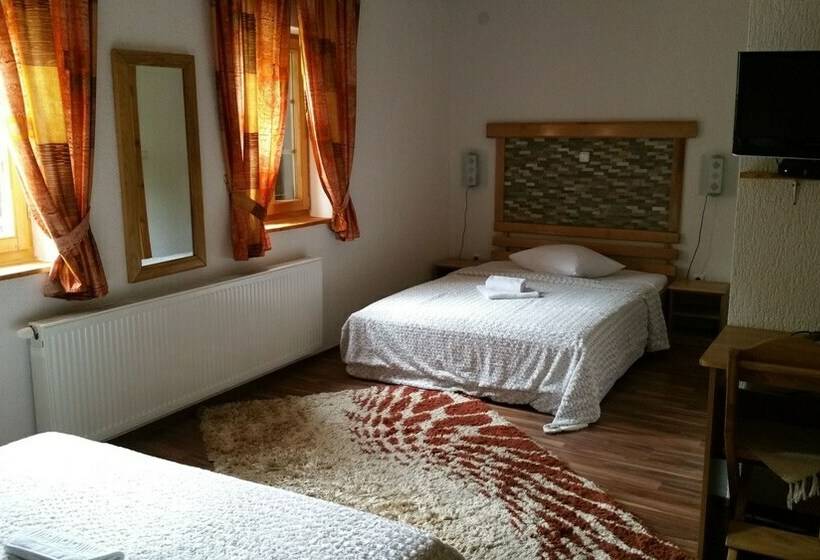 اتاق لوکس, Rustic Inn River 2