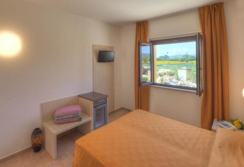 Habitación Cuádruple Estándar, Le Fiabe Hotel Resort