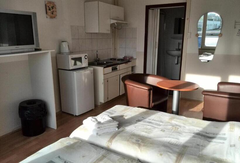 Номер Стандарт Трехместный, Bed & Breakfast Vlissingen