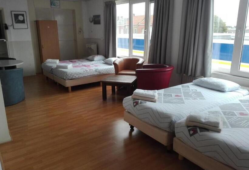 Номер Стандарт Трехместный, Bed & Breakfast Vlissingen