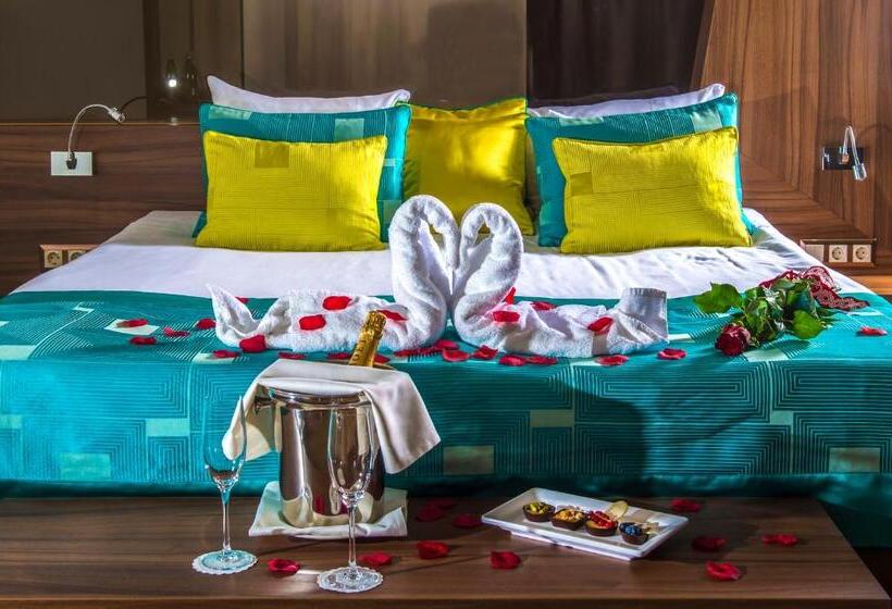 Номер Superior, Castellum Hotel Hollókő