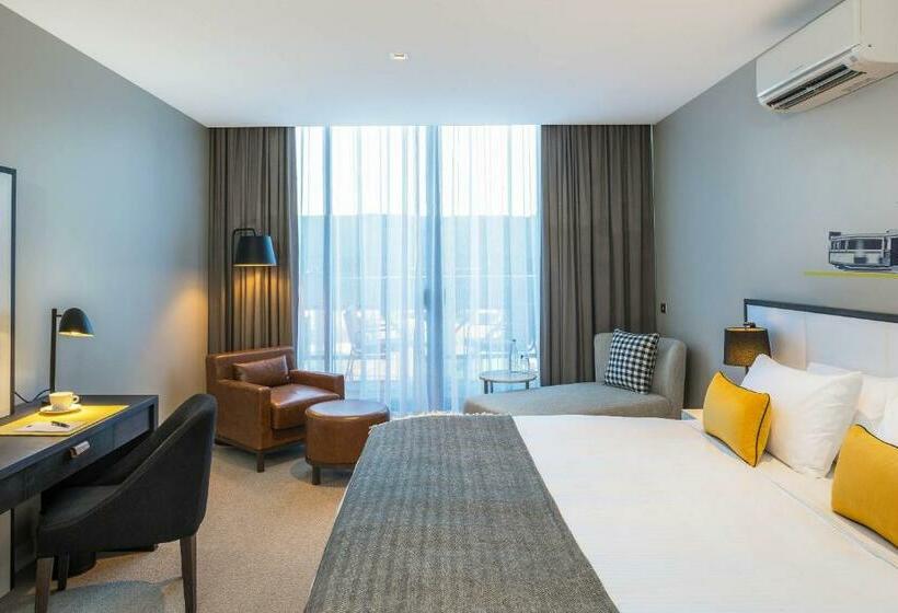스탠다드 룸 킹사이즈 침대, Peppers Docklands