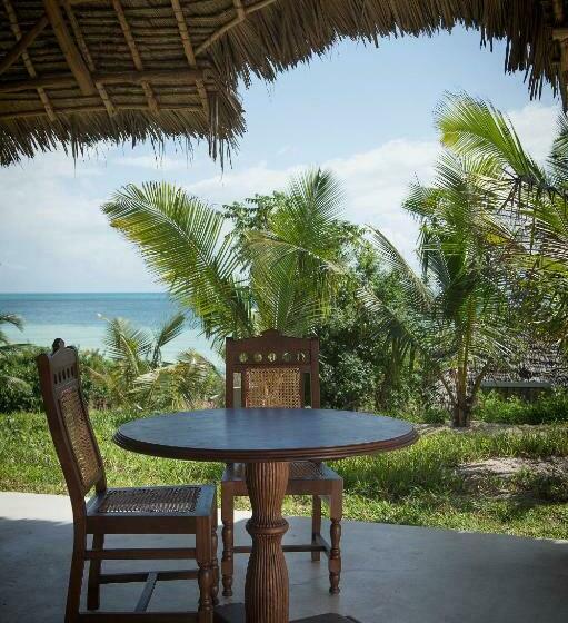 اتاق استاندارد, Qambani Luxury Resort