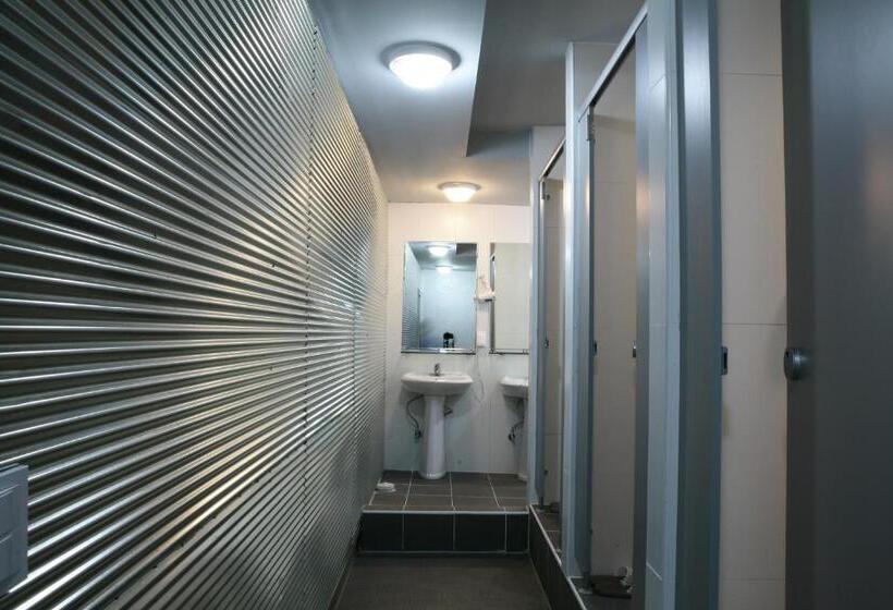 Кровать в Общей Комнате, Mido Hostel