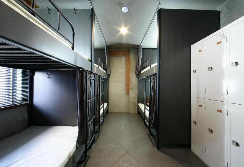 Кровать в Общей Комнате, Mido Hostel