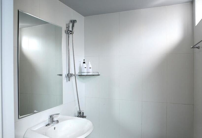 Номер Стандарт Трехместный, Mido Hostel