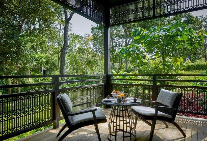 Полулюкс, The Ritz Carlton, Langkawi