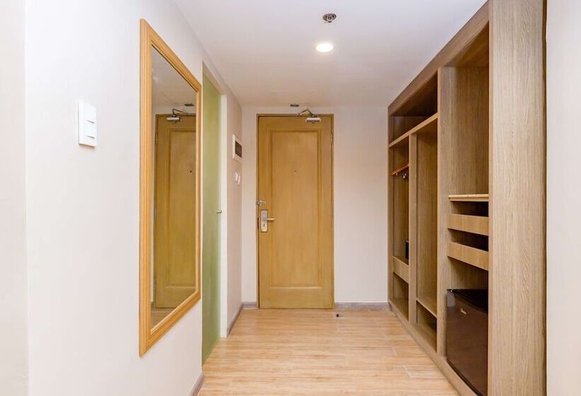 Номер Премиум, Surestay Plus By Best Western Cebu City