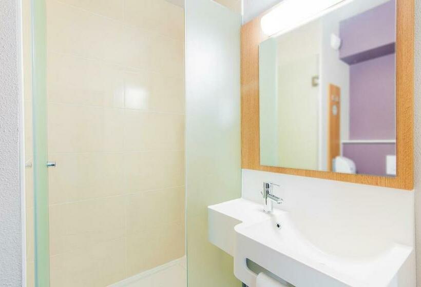 Номер Стандарт, B&b Hotel Mont De Marsan