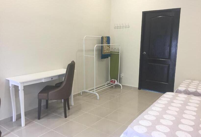 Семейный Номер, Casa Adelia Studio Chukai Kemaman